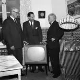 Lions club skänkte år 1959 två TV mottagare till Linköpings stad