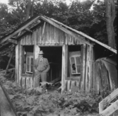 Falun, Nybrogatan, Färgmästare S. Herdins vid barndoms gamla lustgård snett med Ö. folkskolan.