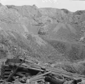 Falun, nere i Storgruvestöten, gammalt stockverk i förgrunden 1914.