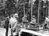 Diskussioner under kunglig älgjakt, 1940-tal