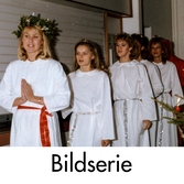 Serie om fyra fotografier som visar luciafirande på företaget Kodak i Brottkärr, Göteborg, den 13 december 1985.