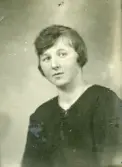 Gurli Karlsson som ellev vid Örebro läns småskollärarinneseminarium, 1920-tal