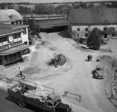 Båtmansgatans, numera Södra Stånggatan, anslutning till Hamngatan. Detta var en viktig väg till industriområdet i Nykvarn och inte minst hamnen