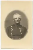 Porträtt på Porträtt på Major på I12, Carl Alfred Wästfelt född 15 september år 1814 på Näs i Äggby socken och död den 21 augusti år 1899 i Malmö