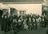 Maryd Nilsagården 43
Gäster vid Karl Marydhs bröllop 1942. 
Stående från vänster: 
1, Alfred Nilsson 6. Emil Lövgren 11. Gunnar olsson, Ängabo 12. Johan Johansson 13. Karl Hjalmar Marydh 14. 