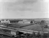 Vy över Centralverkstäderna från länslasarettet, 1905