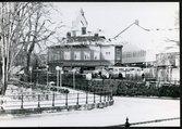 Västerås, Centrum, kv. Karl.
Wennbergs Bokhandel i hörnet Stora gatan/Köpmangatan. 1950-1960tal.
