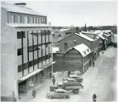 Västerås, Centrum, kv. Knut.
Sundströms Järnhandel på Vasagatan 20, 1954.