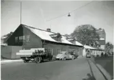 Västerås, Centrum, kv. Kol.
Kopparbergsvägen mot söder från korsningen Smedjegatan. 1950-talet.
