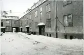 Västerås, Östermalm, kv. Kåre.
Innergård i kvarteret Kåre, 1975.