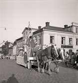 Barnens Dag, 31/5 1946.
En utstyrd vagn (