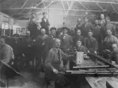 Personal på bleckslagarverkstaden på Centralverkstäderna, 1925