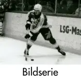 Serie om 16 svartvita fotografier som visar ishockeymatch mellan IF Mölndal Hockey och Västra Frölunda HC i Åby ishall, Idrottsvägen 5 i Åby, Mölndal, okänt årtal.