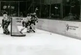 Ishockeymatch mellan IF Mölndal Hockey och Västra Frölunda HC i Åby ishall, Idrottsvägen 5 i Åby, Mölndal, okänt årtal.