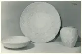 Skål, fat och vas från Bo Fajans, formgivare Eva Jancke-Björk, 1900-talets mitt.