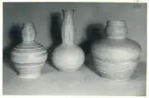Vaser från Bo Fajans, formgivare Ewald Dahlskog, 1900-talets mitt.
