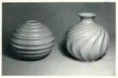 Vaser från Bo Fajans, formgivare Ewald Dahlskog, 1900-talets mitt.