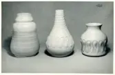 Vaser D203, D193 och D196 från Bo Fajans, formgivare Ewald Dahlskog, 1900-talets mitt.