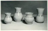 Vaser från Bo Fajans, formgivna av Allan Ebeling och Maggie Wibom. Troligen dekor 