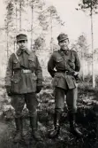 Fortsättningskriget i Finland 1941-44.
T.h.: finlandsfrivillige furir Lennart Nilsson (fr. Växjö) som stupade 1/7 1944 (bror t. furir Erik Nilsson, som även han stupade
1944).