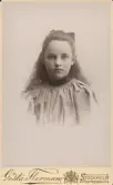 Barnporträtt av Elsa? Fotograf Gösta Florman, Stockholm.