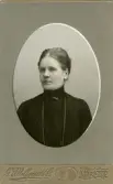 Porträtt av Elin Karlsson, omkring 1900