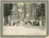 Personalen vid Hjalmar Söderbergs kappfabrik på utflykt, Flottsund, Uppsala 1903