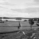 Falun, Karlsby, Sundborn. Hedkarlssjön och Lycksalighetens ö fr. söder, Karlsbyheden.