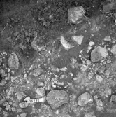 Björskog sn Åsta 2:3 Arkeologisk undersökning p g a breddning av väg 510 av Vlm / Henry Simonsson 6 - 24/8 1962 Rapport i Vlm:s arkiv.
Negativ till fotokarta

Koordinater X 135 Y230
Samhör med:  inv.nr 14641 - 14642