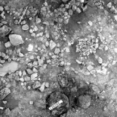 Björskog sn Åsta 2:3 Arkeologisk undersökning p g a breddning av väg 510 av Vlm / Henry Simonsson 6 - 24/8 1962 Rapport i Vlm:s arkiv.
Negativ till fotokarta

Koordinater X135 Y265
Samhör med:  inv.nr 14641 - 14642