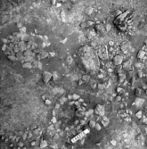 Björskog sn Åsta 2:3 Arkeologisk undersökning p g a breddning av väg 510 av Vlm / Henry Simonsson 6 - 24/8 1962 Rapport i Vlm:s arkiv.
Negativ till fotokarta

Koordinater X140 Y270
Samhör med:  inv.nr 14641 - 14642