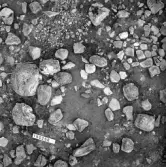 Björskog sn Åsta 2:3 Arkeologisk undersökning p g a breddning av väg 510 av Vlm / Henry Simonsson 6 - 24/8 1962 Rapport i Vlm:s arkiv.
Negativ till fotokarta

Koordinater X 150 Y245
Samhör med:  inv.nr 14641 - 14642