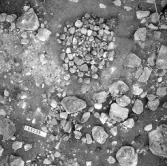 Björskog sn Åsta 2:3 Arkeologisk undersökning p g a breddning av väg 510 av Vlm / Henry Simonsson 6 - 24/8 1962 Rapport i Vlm:s arkiv.
Negativ till fotokarta

Koordinater X155 Y235
Samhör med:  inv.nr 14641 - 14642