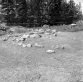 Romfartuna sn Äs RAÄ 119 Arkeologisk undersökning utförd av Vlm / Åke Hyenstrand och Ann Nilsson 1967
A2 Stensättning  Efter ytrensning.