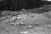 Romfartuna sn Äs RAÄ 119 Arkeologisk undersökning utförd av Vlm / Åke Hyenstrand och Ann Nilsson 1967.
A2 Stensättning, rund (Södra delen) efter rensning.