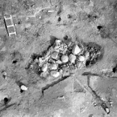 Romfartuna sn Äs RAÄ 119 Arkeologisk undersökning utförd av Vlm / Åke Hyenstrand och Ann Nilsson 1967
Tornfoto.
Samhör med:  Inv.nr 18164