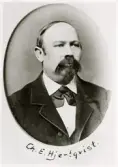 Christoffer Edvard Hjertqvist, kronolänsman i Allbo härads fögderi, 1896.
Bosatt i Alvesta. 
Bröstbild, halvprofil. Ateljéfoto.