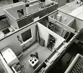 Korsåsen Korsåsgatan Korsåsliden
Radhus uppförda 1973-74
Bostadsaktiebolaget lät sin elementfabrik producera betongelement till radhusen på Korsåsen som ett experiment. Korsåsen blev det enda området av sitt slag som byggdes på det här viset, trots att husen ansågs vara både prisvärda och med hög trivsel.