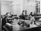Postgirohuset, Stockholm, 26.1.1956. Postgirokontorets
Revisionsavdelning på nedre botten, före flytten till Torsgatan 4.