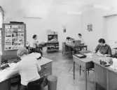 Beställningsavdelningen för inbetalningskort, postgirolistor och
vissa andra blanketter. Rummet beläget åt Vasagatan.