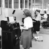 Skatteavdelningens hålkortsmaskiner ha fått övertaga Sik:s ursprungliga uppgift.