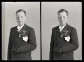 Porträtt, läsfoto, Olof Hedström, Herrevad, Kolbäck.
Ur Gustaf Åhmans samling.