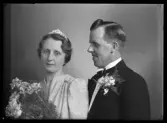 Brudpar, Manfred Klingstam, Vänsta Kolbäck.
Ur Gustaf Åhmans samling.