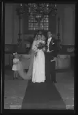 Bröllopsporträtt i kyrkan. Lennart Rippert. Ur Gustaf Åhmans samling.