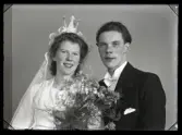 Brudpar, Martin Gillström, Knutsgatan 10, Västerås.
Ur Gustaf Åhmans samling.