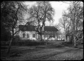 Hus. Säby prästgård.
Ur Gustaf Åhmans samling.