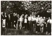 Gruppfoto, 1964.
Fr.v.: Börje Engerby, Gunnar Wikander, David Sandström, Harald Braw, Olle Hedman (Tingsryd), Håkan Johansson, Sven Johansson, Jarl Strand, ...Alfredsson, Långasjö, Arne Älmefalk, Åseda, Carl Jonsson, Ingelstad, Olof Dahlgren, ...Karlsson, Skruv,...Kindberg, landsfiskal i Skruv, Lennart Johansson och Gösta Johansson.