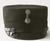 Polismössa från sekelskiftet 1900. Mössmärke med 