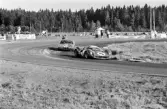 Piper varvar Bierke under Kanonloppet i Karlskoga, 1968-08-11