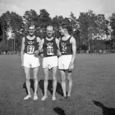 SM i gång på Värendsvallen, 1943.
Upsala IF, guldmedaljörerna i lagtävlingen 15 km.